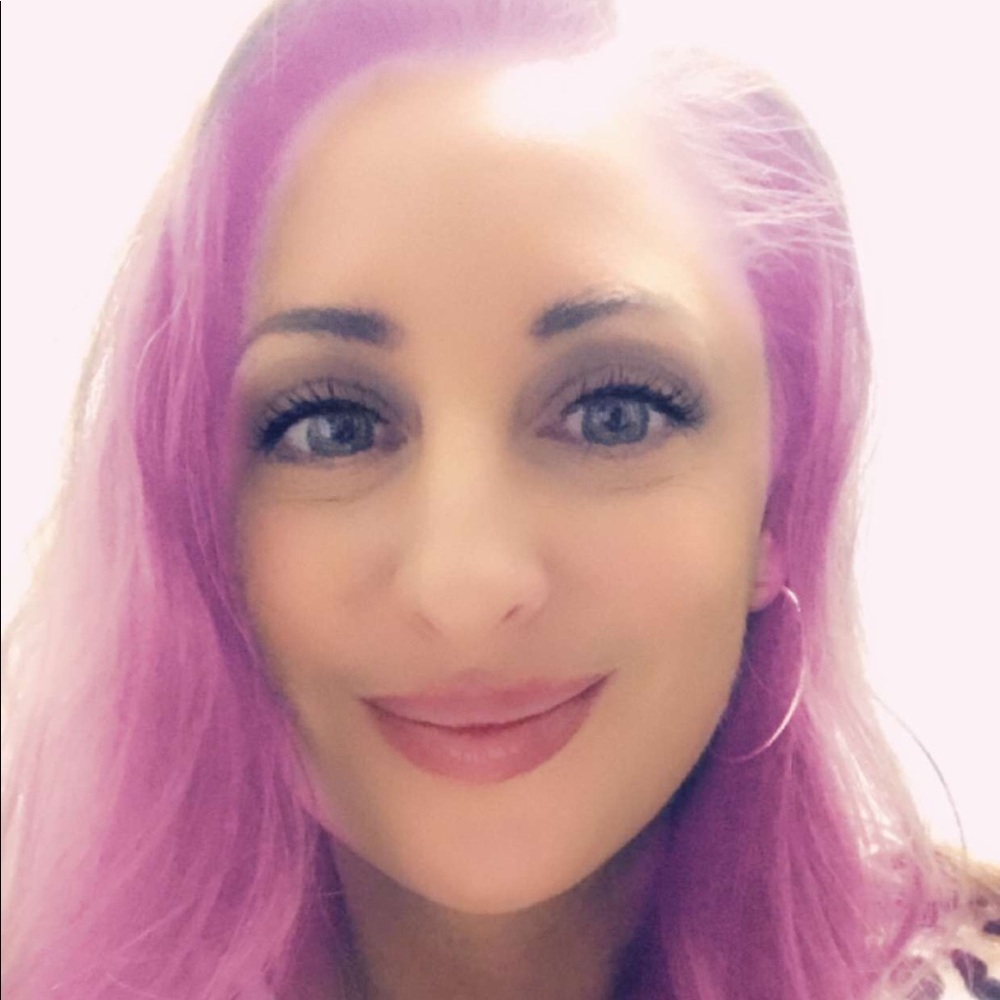 Meet your Posher, Laci